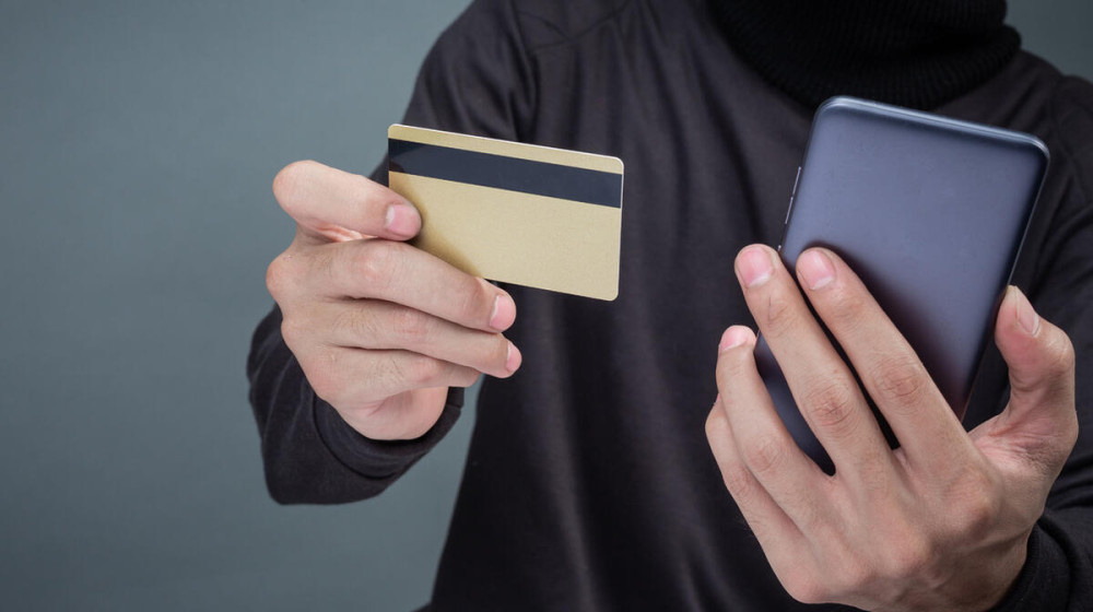    Внимание мошенники: услышите эти фразы — сразу бросайте трубку!