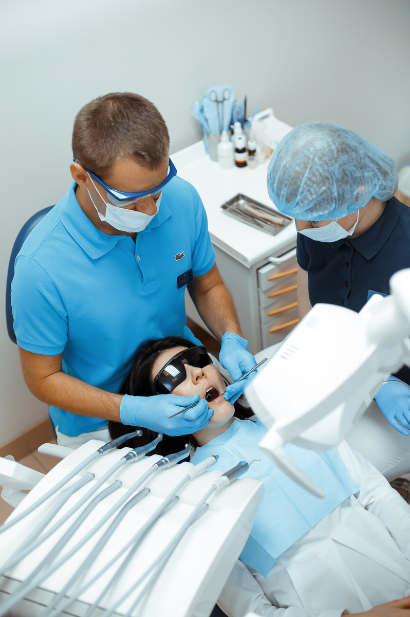 Фотография взята с сайта стоматологии Дмитрович Фэмили https://www.dmitrovich.ru/