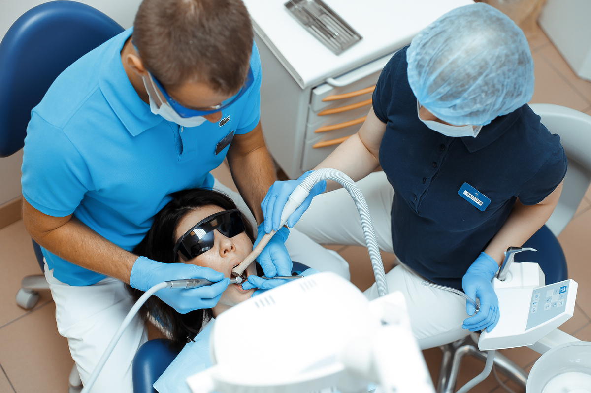 Фотография взята с сайта стоматологии Дмитрович Фэмили https://www.dmitrovich.ru/