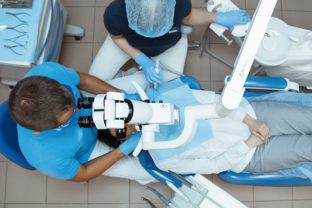 Фотография взята с сайта стоматологии Дмитрович Фэмили https://www.dmitrovich.ru/