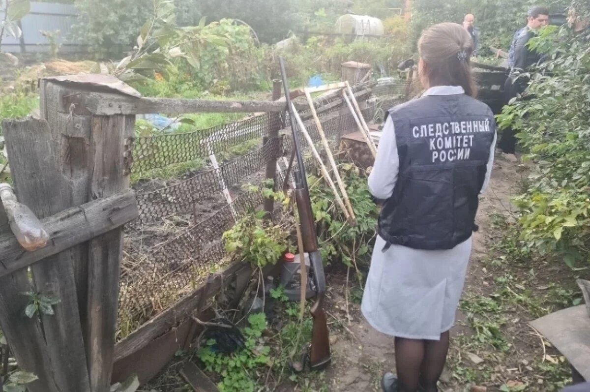    На шум от стрельбы прибежали соседи, которые вызвали полицию