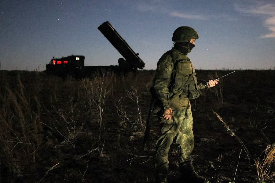 Боевая работа РСЗО "Торнадо-С" в ЛНР - Фото: Александр Река/ТАСС
