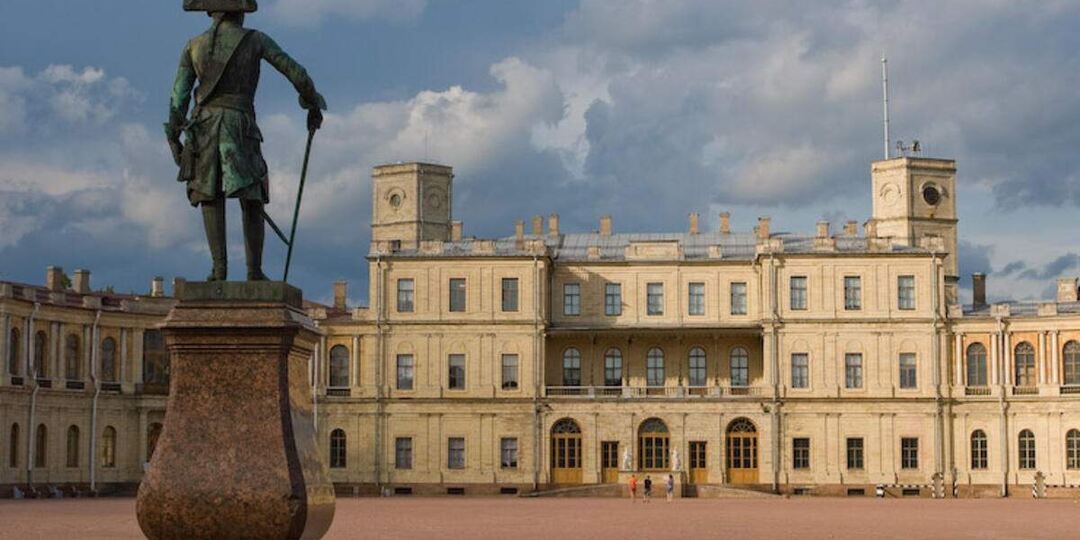 10 идей, куда поехать рядом с Петербургом