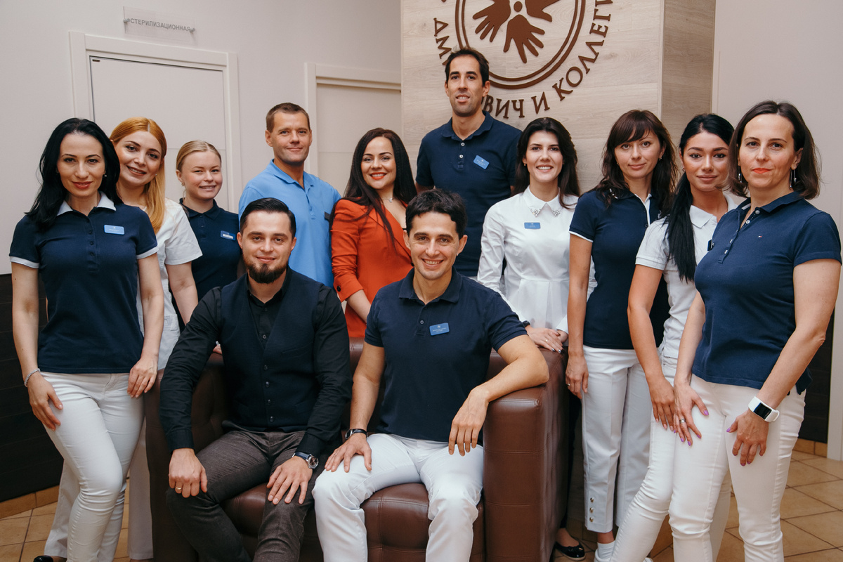 Фотография взята с сайта стоматологии Дмитрович Фэмили https://www.dmitrovich.ru/