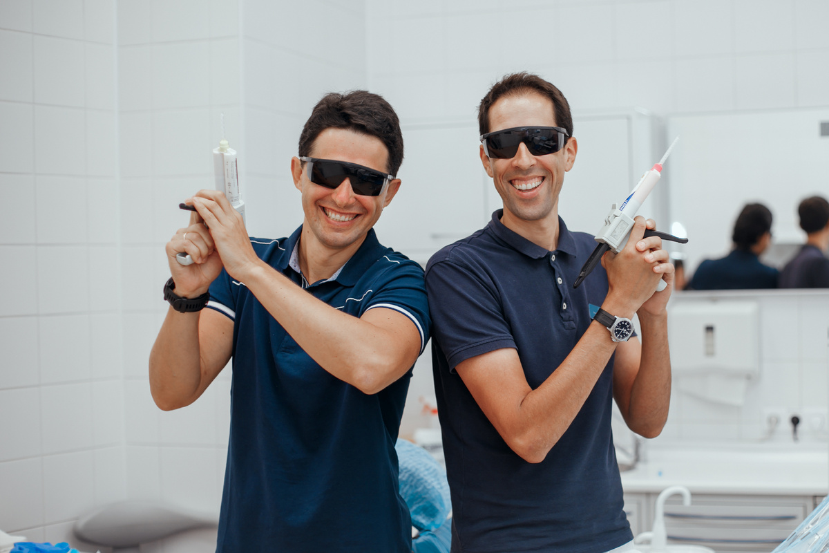 Фотография взята с сайта стоматологии Дмитрович Фэмили https://www.dmitrovich.ru/