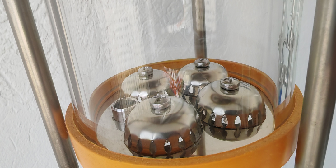 Нужна ли колпачково-тарельчатая колонна для перегонки самогона?