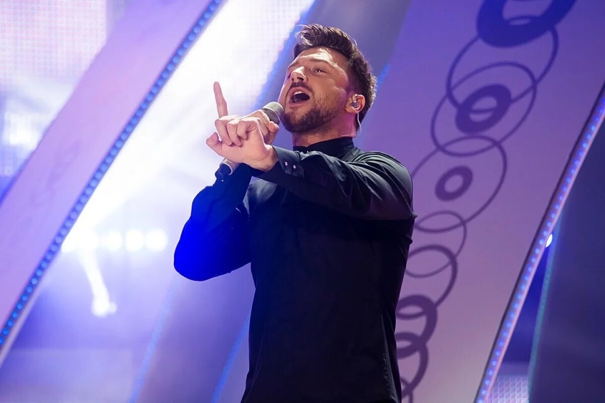    В Кургане почти закончились билеты на концерты Сергея Лазорева