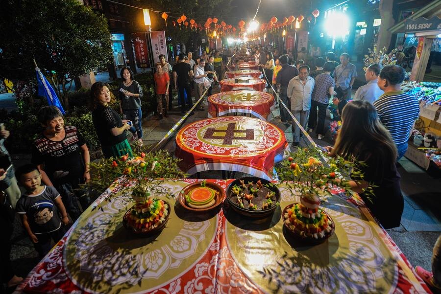 Адрес изображения https://www.chinadaily.com.cn/culture/attachement/jpg/site1/20150925/b083fe96fb62176efdde23.jpg