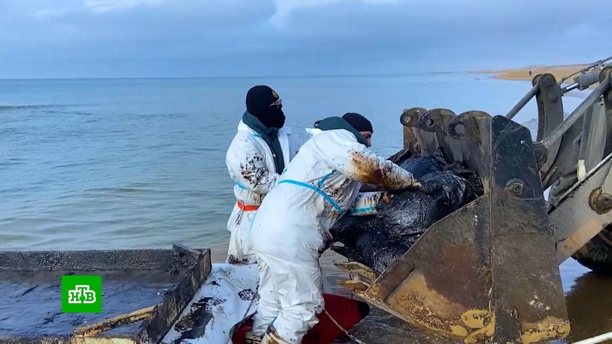    Суд взыскал почти 85 млрд рублей за два затонувших в Чёрном море танкера