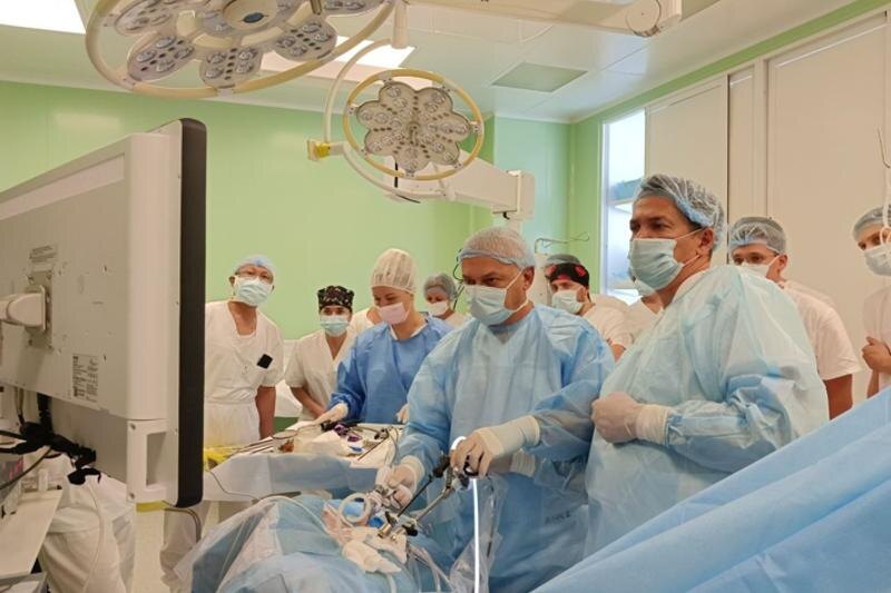    Фото: ЧОКБ / Операция по пересадке почки