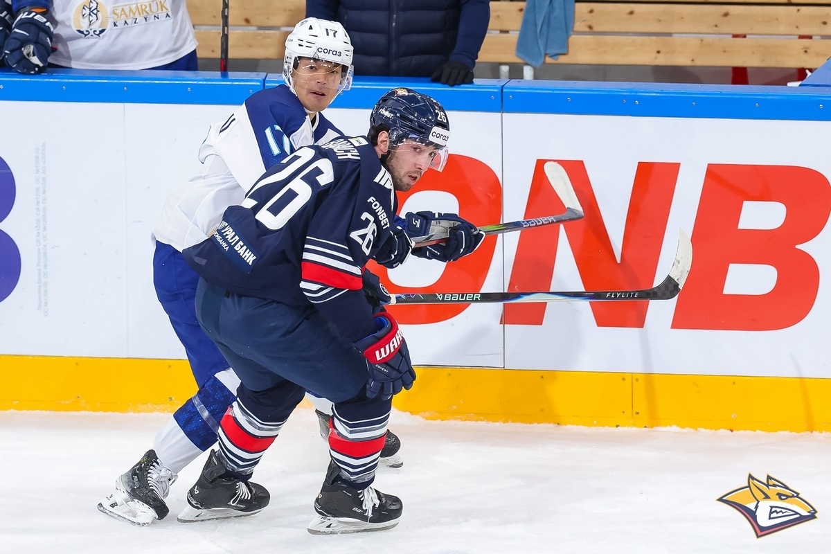 Дерек Барак – коандный игрок.