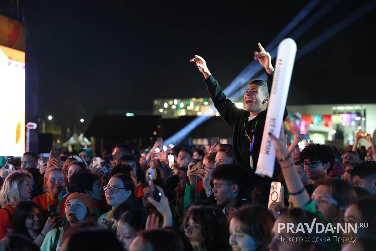    Президент подчеркнул необходимость дальнейшего продолжения международного молодежного сотрудничества