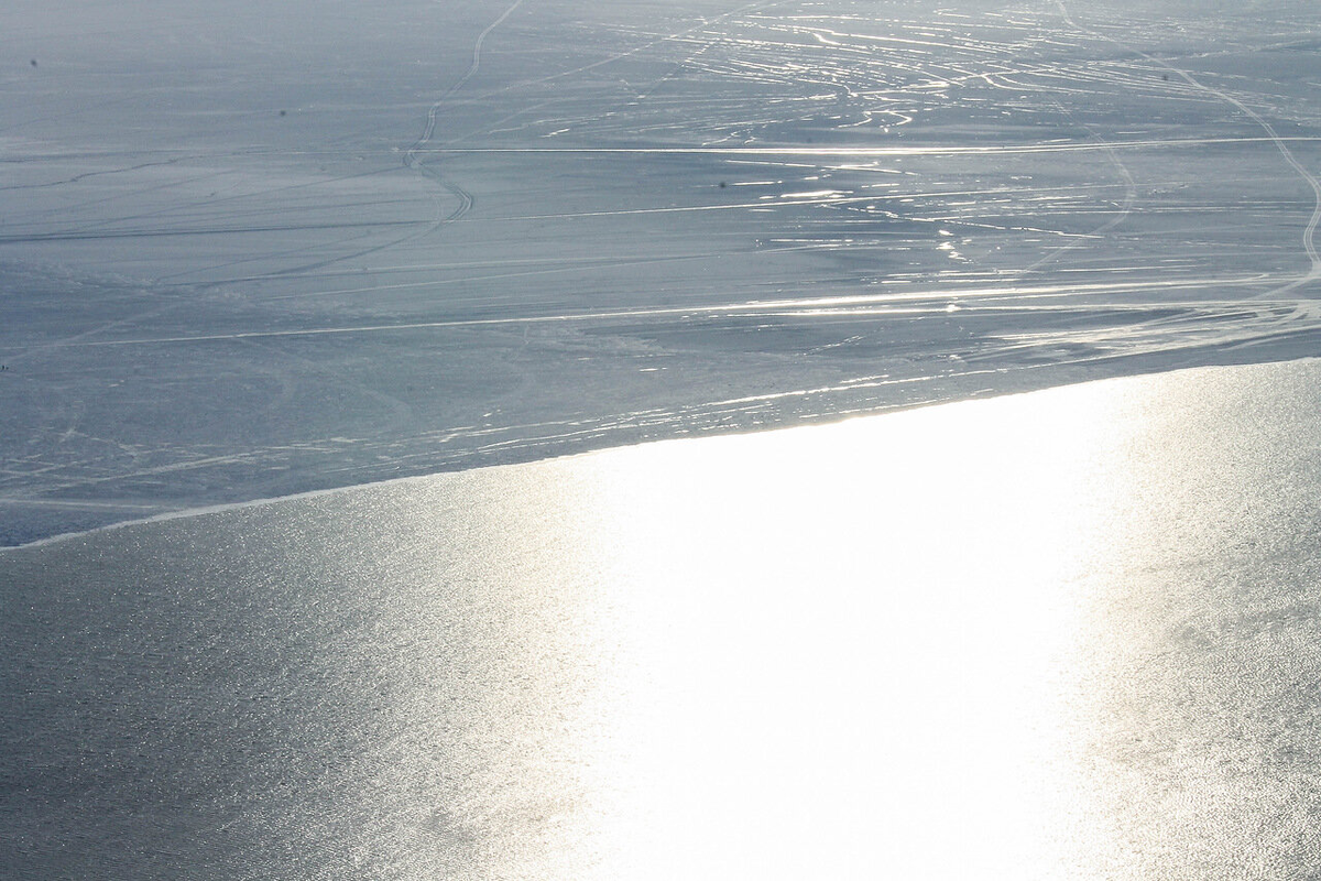 Это называют поцелуй Байкала с Ангарой. 