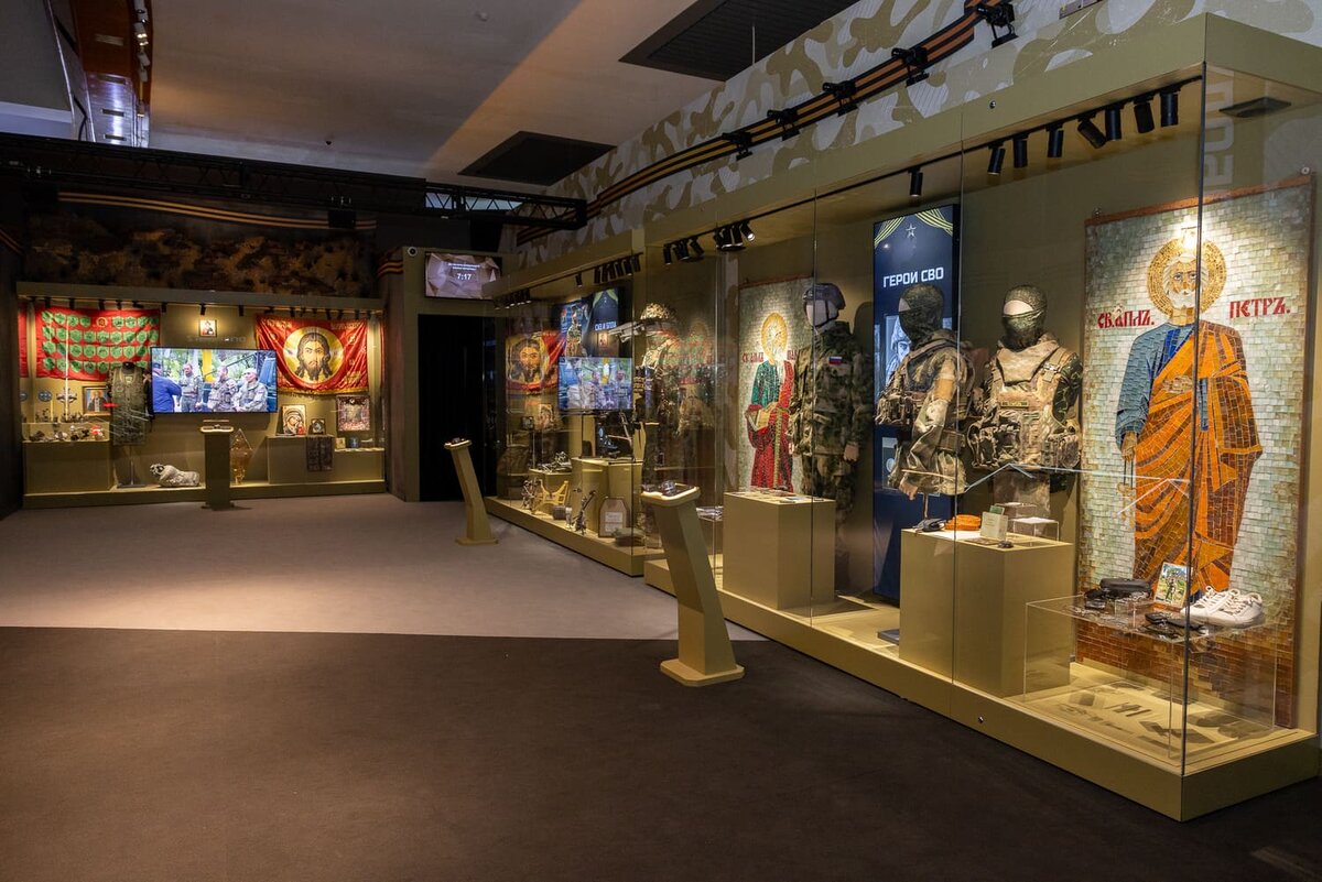    Музей Победы представил масштабную экспозицию о героях СВО