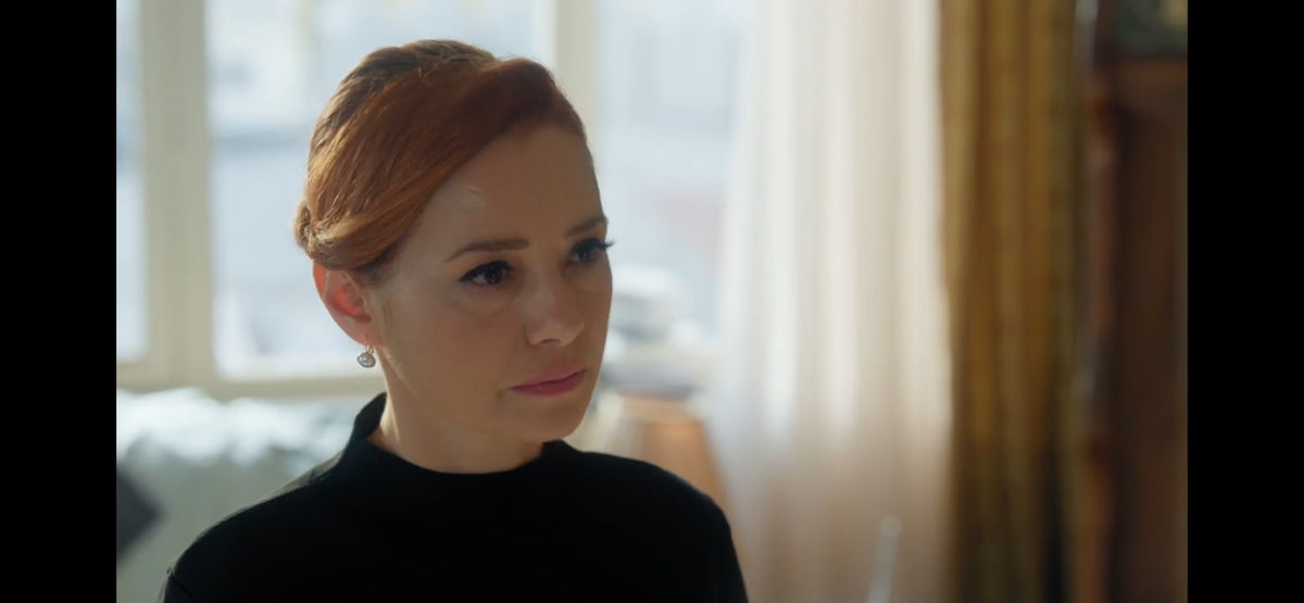 Стоп кадр из сериала «Зависть»