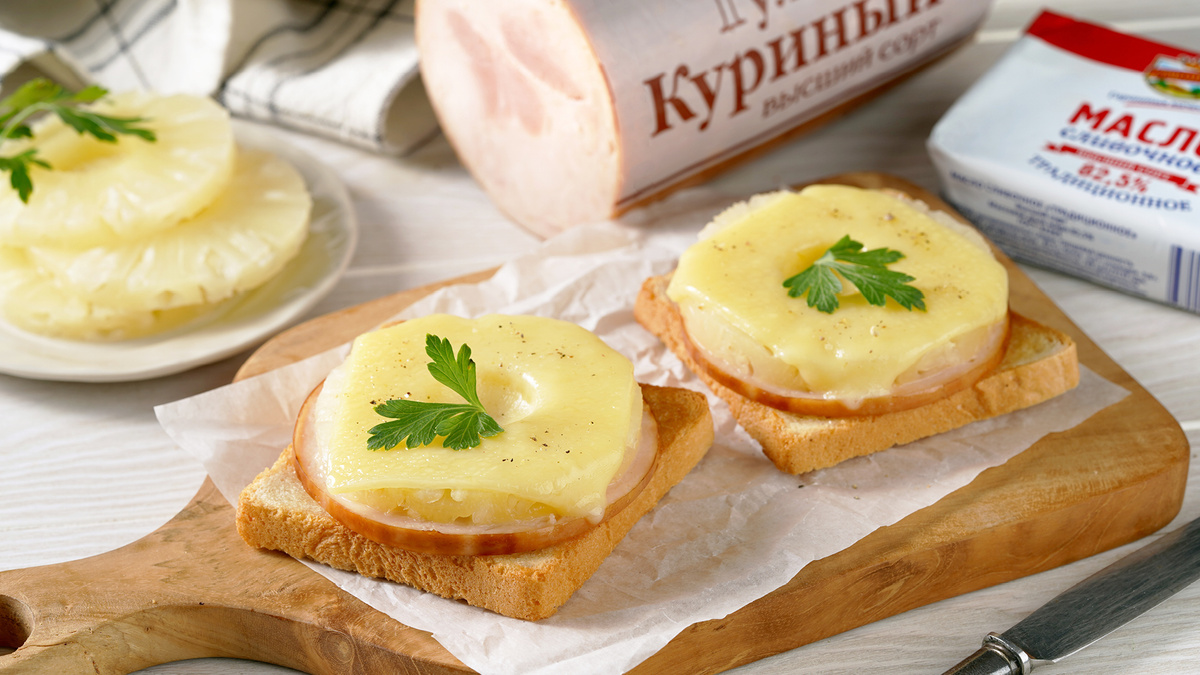Бутерброды с куриным рулетом