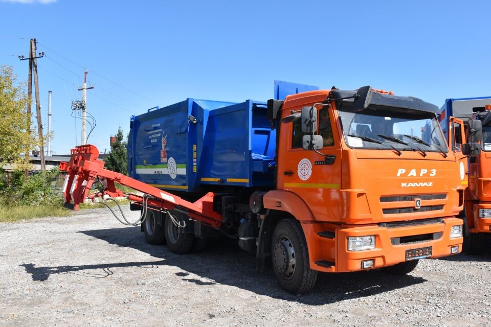    Мусоровоз "ТКО-Сервис". Источник: minstroy.alregn.ru