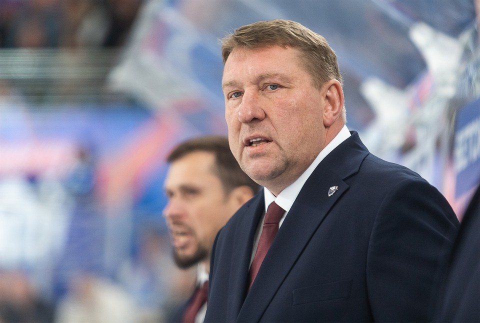    Борис Миронов занимал пост главного тренера тольяттинского клуба с июня 2025 года / Фото: ХК "Лада"