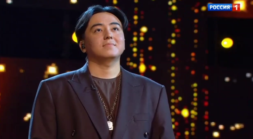 Ернур Такен. 