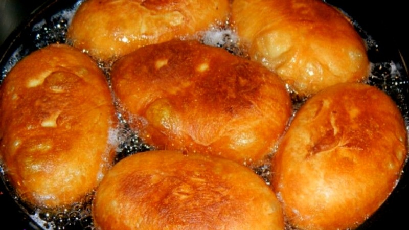 Жареные заварные пирожки