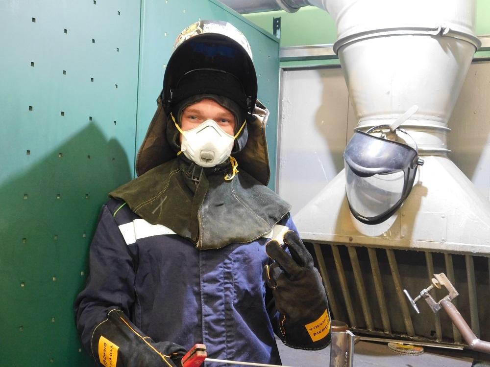    Павел Сафин - король сварки Новосибирской области. Фото Анны Зубаревой.