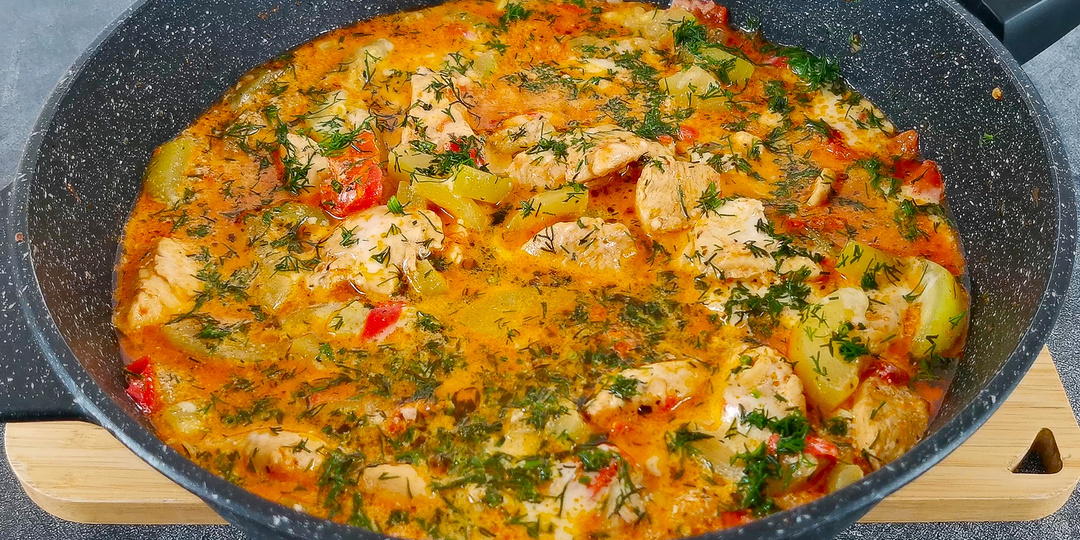 Кабачки с куриным филе в сметанно-сырном соусе. Проверенный рецепт