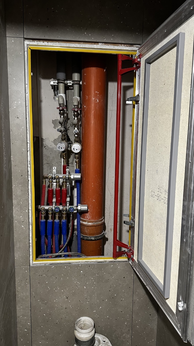 Ремонт, кстати, подходит к концу, и скоро я вернусь с обширной статей с подборкой материалов на эту тему  🧑‍🔧 