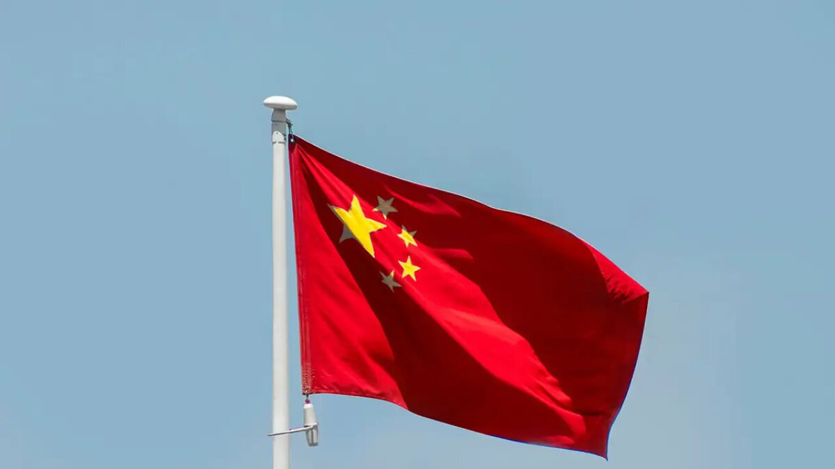    Флаг Китая. © unsplash.com / aboodi vesakaran