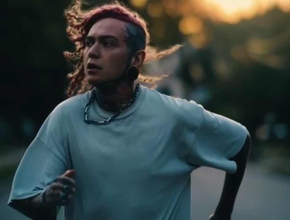 Кадр из клипа 