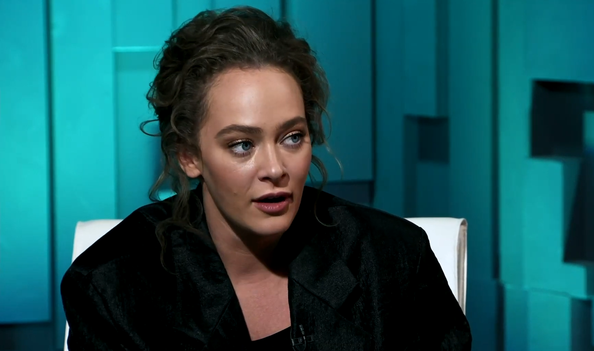 Аглая Тарасова. Фото: YouTube / @oknasvyazi