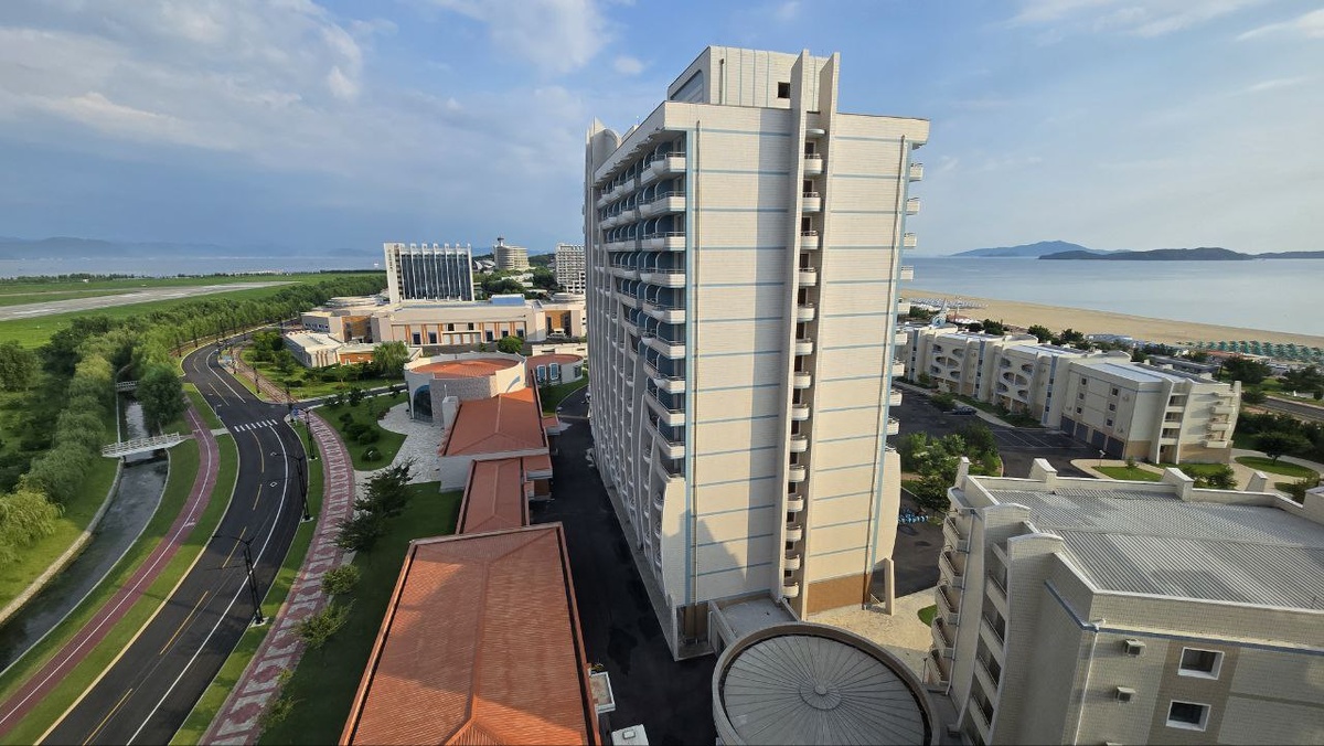 Курорт находится на косе