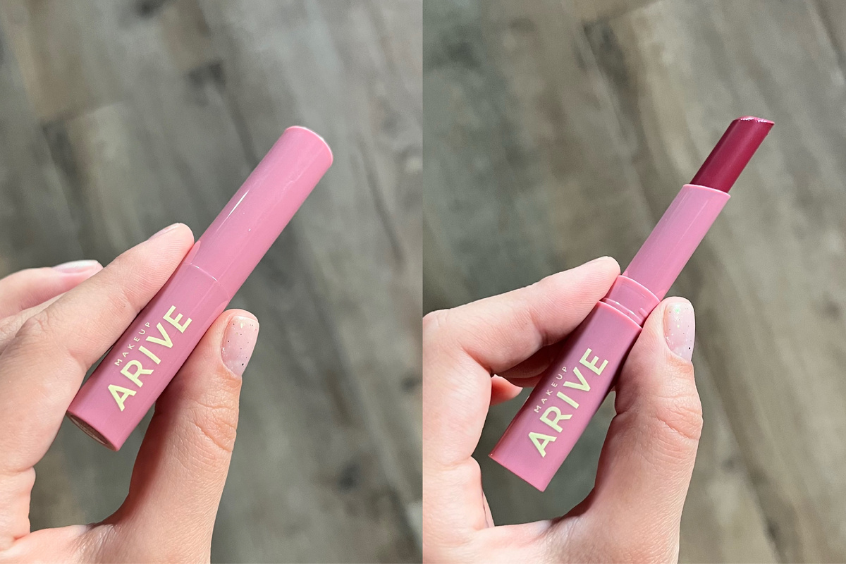 Вот такая вполне симпатичная небольшая помада