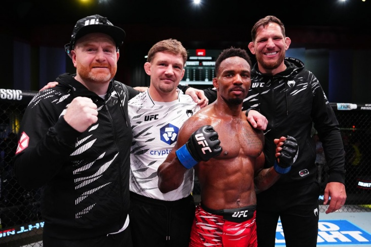 Лерон Мёрфи с командой