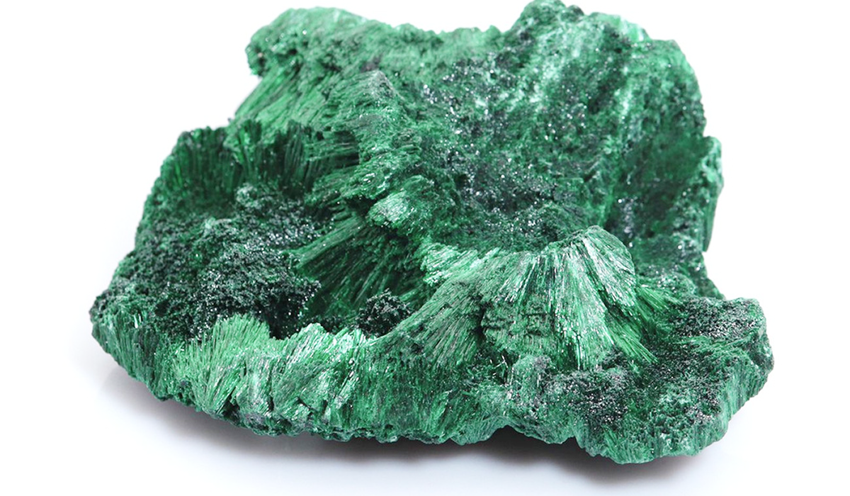 Малахит необработанный