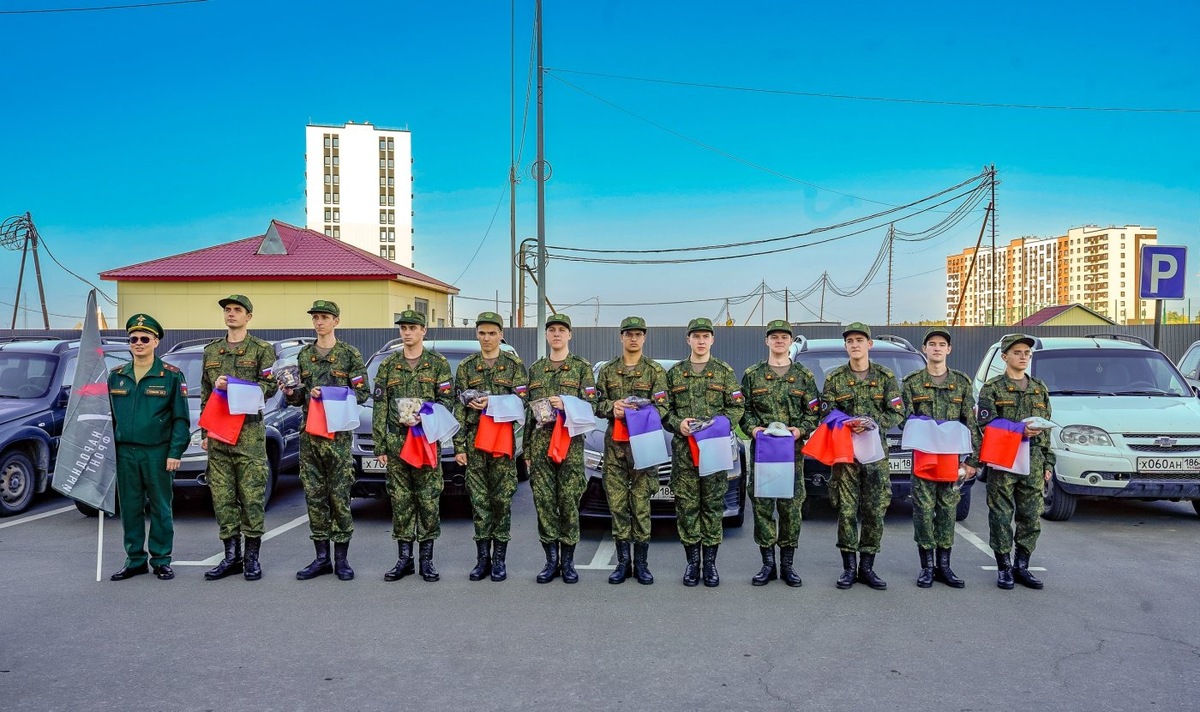    Автопарк Росреестра Югры отправится в зону СВО