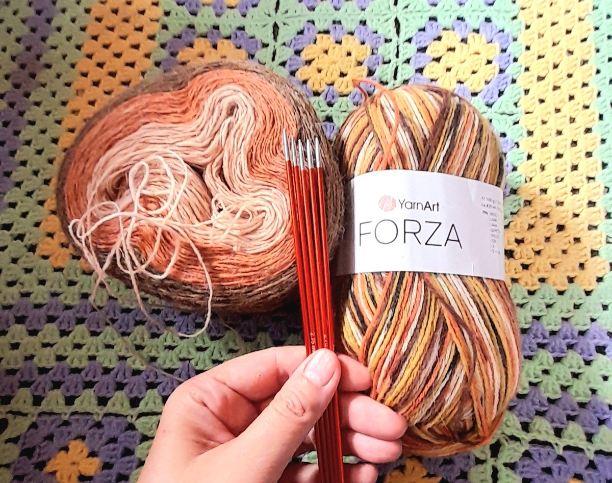 Мой выбор пряжи на 5 старт. 