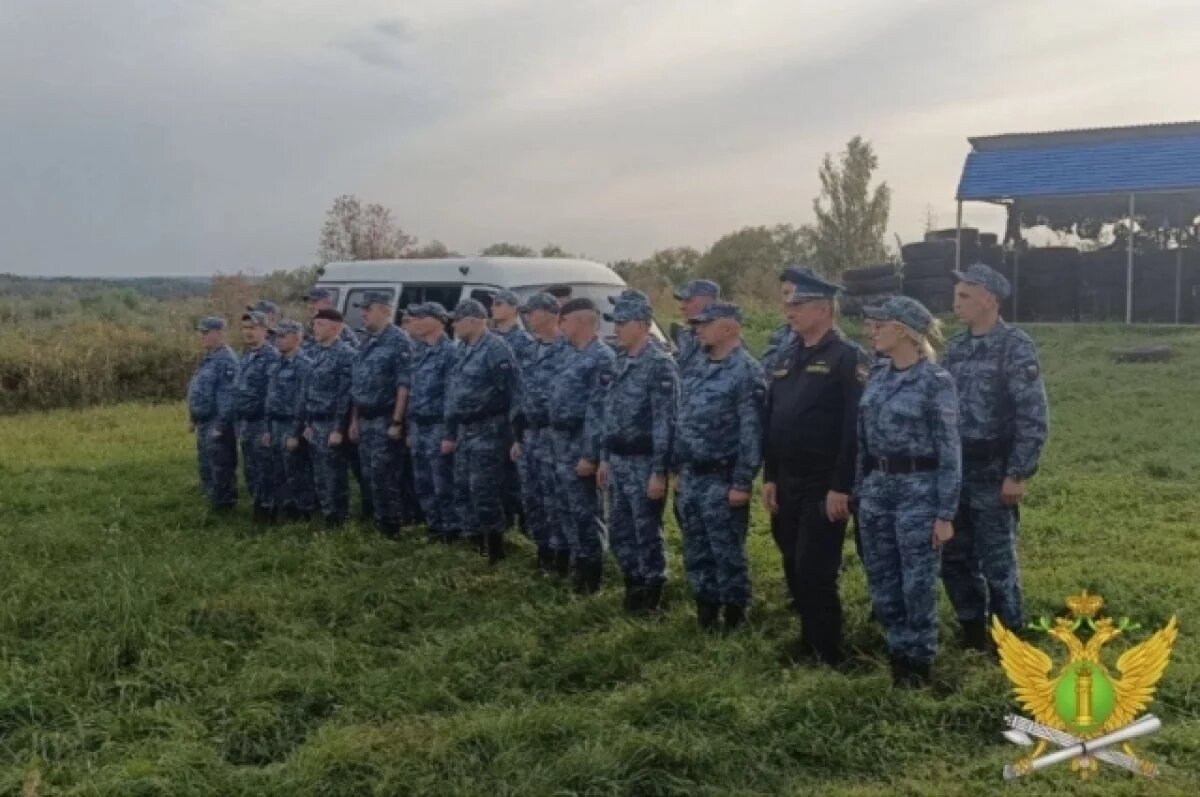    Судебные приставы показали в Туле умение сбивать беспилотники дробью