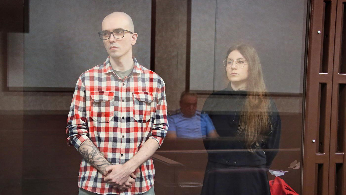   Василий Дерюгин / Коммерсантъ- Сергей Козлов и Евгения Самойлова