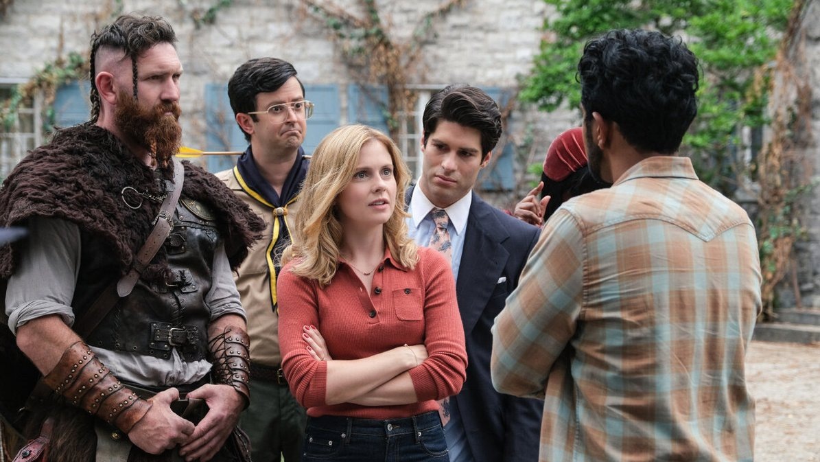 Кадр из сериала «Призраки»