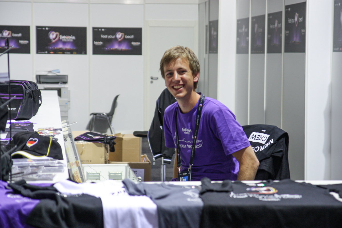 Привет! Меня зовут Махил, и я голландец в России. Но здесь я на Евровидении в Дюссельдорфе и даже не думал, что когда-то окажусь в России и тем более - стану жить там. Фото: Аля