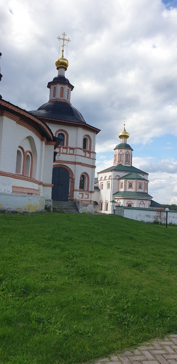 Иверский монастырь на Сельвицком острове