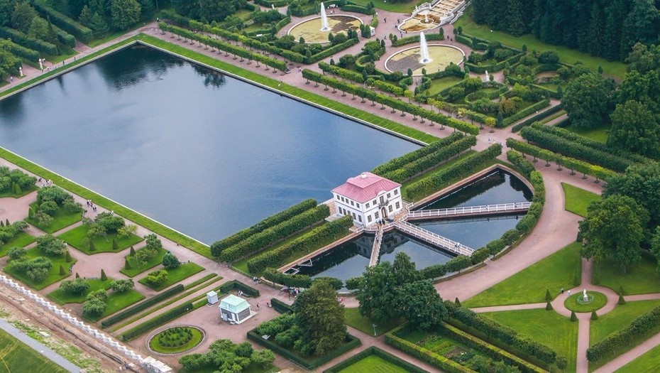    Марлинский пруд в Петергофе. Автор фото: Коньков Сергей/ДП