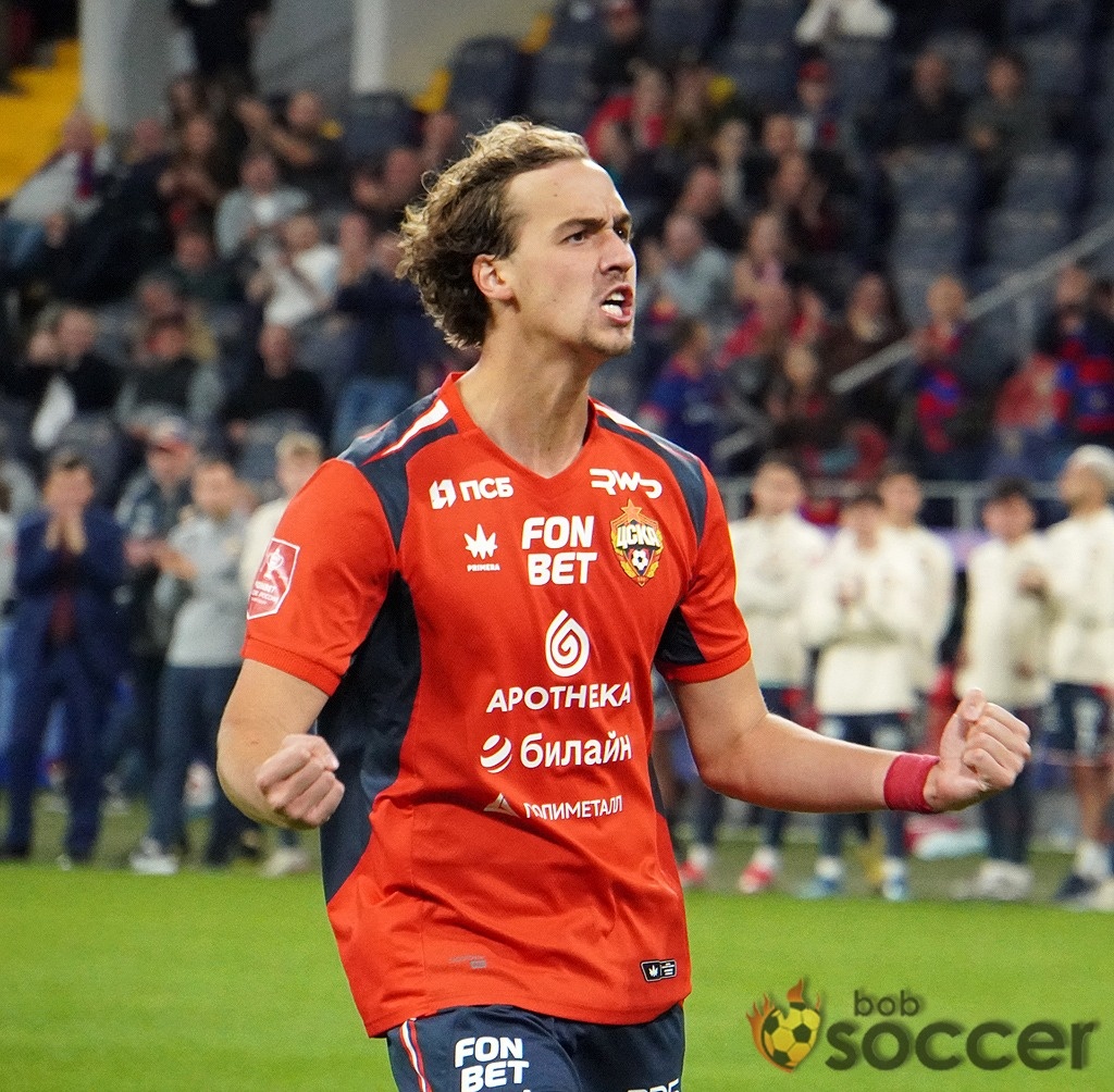    ЦСКА победит в Сочи, несмотря на потери, "Спартак" справится с "Крыльями" без Станковича. Прогноз на 9-й турBobsoccer