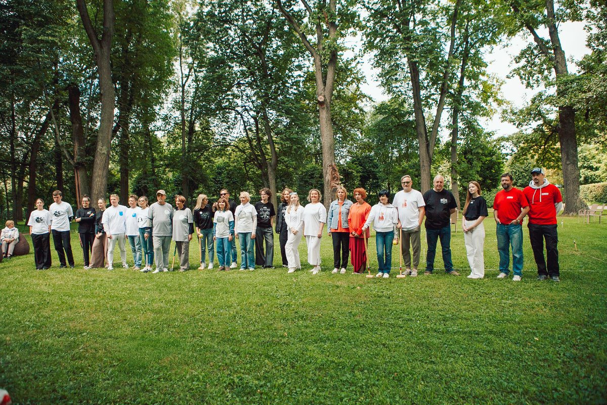 Команды участницы турнира по Русскому крокету на Кубок Кусково.