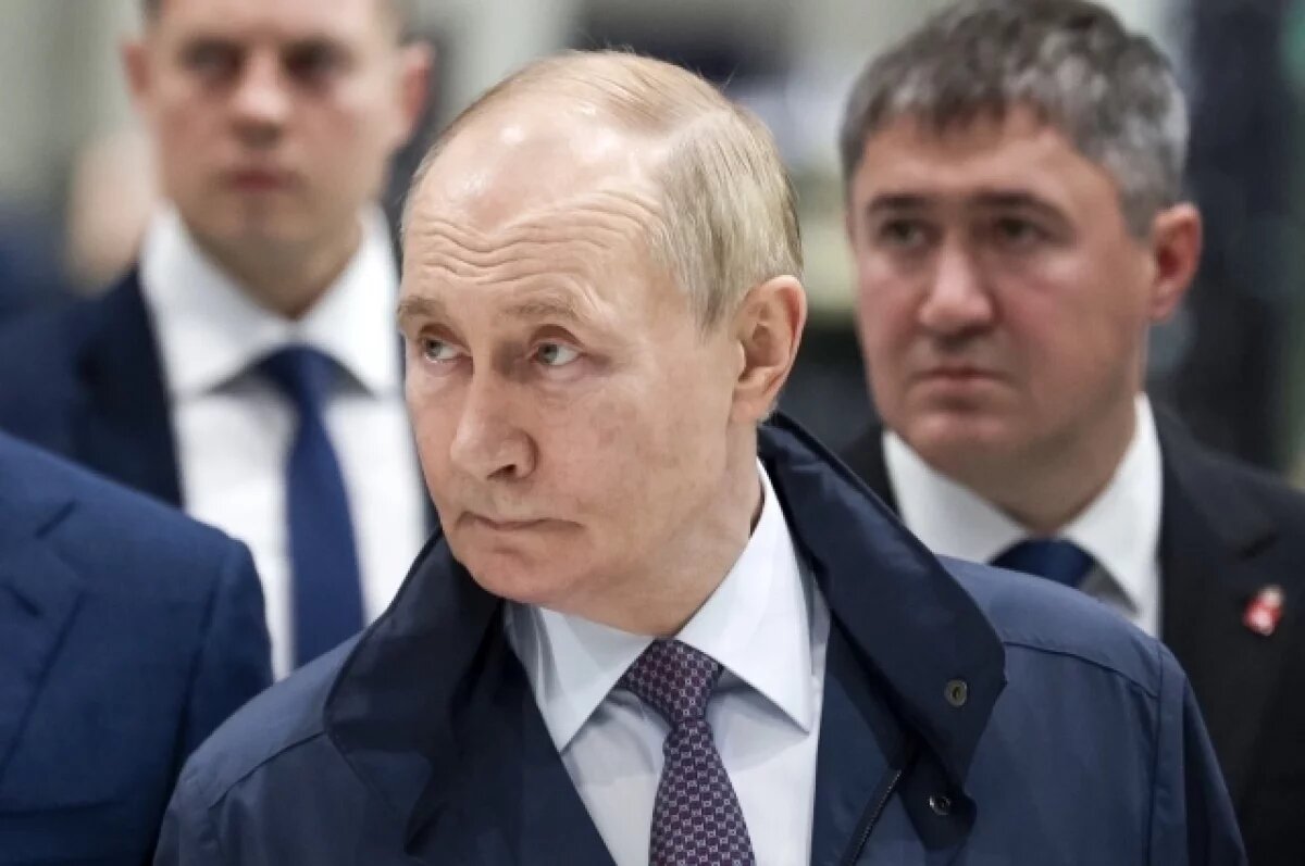    Путин: Россия продолжит развивать Вооруженные силы и делать их современными