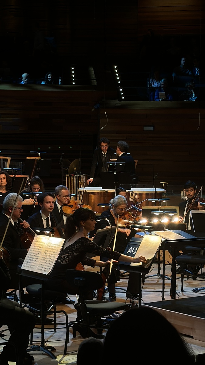 Перед началом концерта.