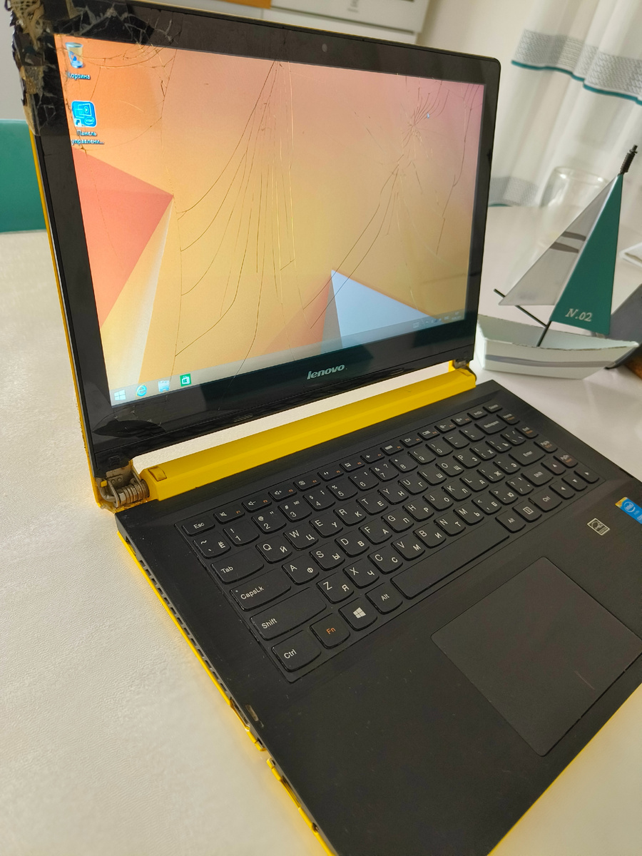 По серийному номеру это Lenovo Flex 2-14 80FJ