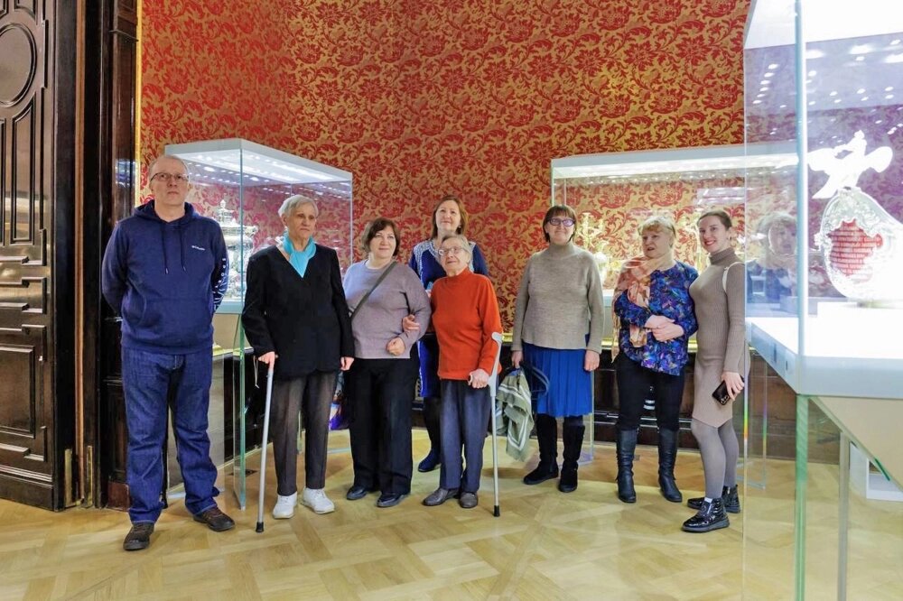    Каждый месяц организуются экскурсии по программе «Маленькие путешествия для большой радости». Фото: Фонд «Яркая жизнь».