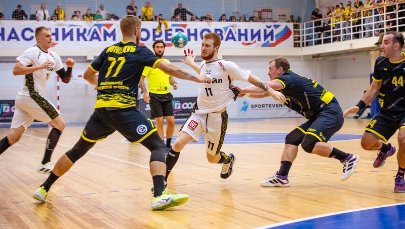    Гандболисты ставропольского «Виктора» в Саратове победили «аграриев» Фото: ГК «СГАУ-Саратов»