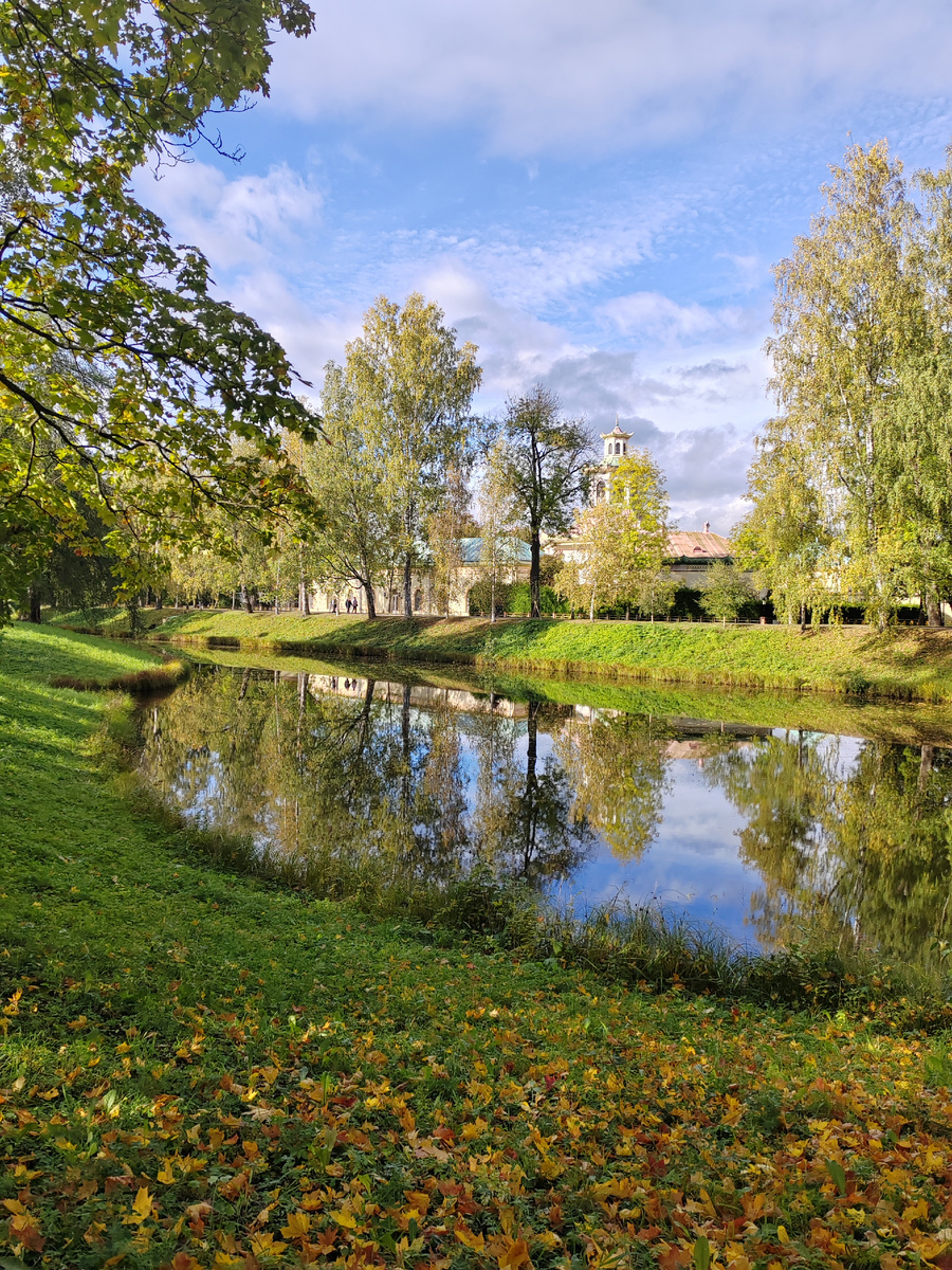 Территория Екатериненского дворца 